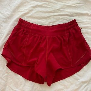 red lulu shorts size 0